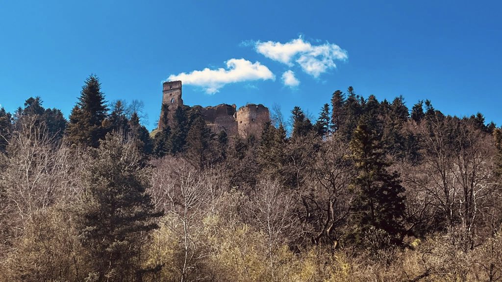 Hrad Zborov (Makovica) – strážca severného Šariša